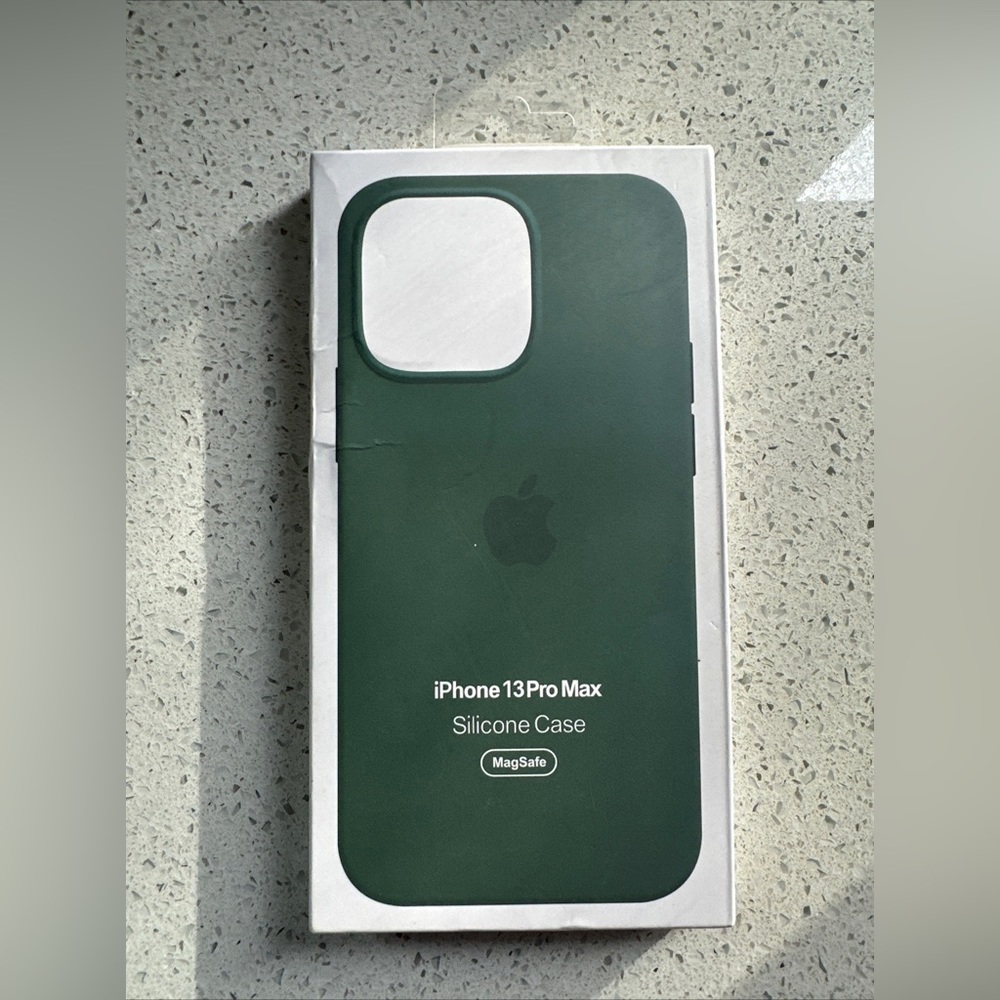 New in the box, iPhone 13 ProMax Silicone Case MagSafe